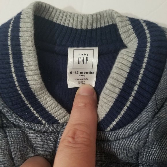 Baby Gap Boys 6-12 Months Chambray Blue Navy Reversible Puffer Vest NWOT - Picture 4 of 4